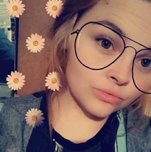 Meet your Posher, Brittany